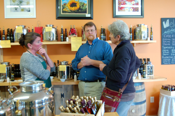 Monadnock Oil and Vinegar, LLC - Owners Kim and Korey talk to a customer